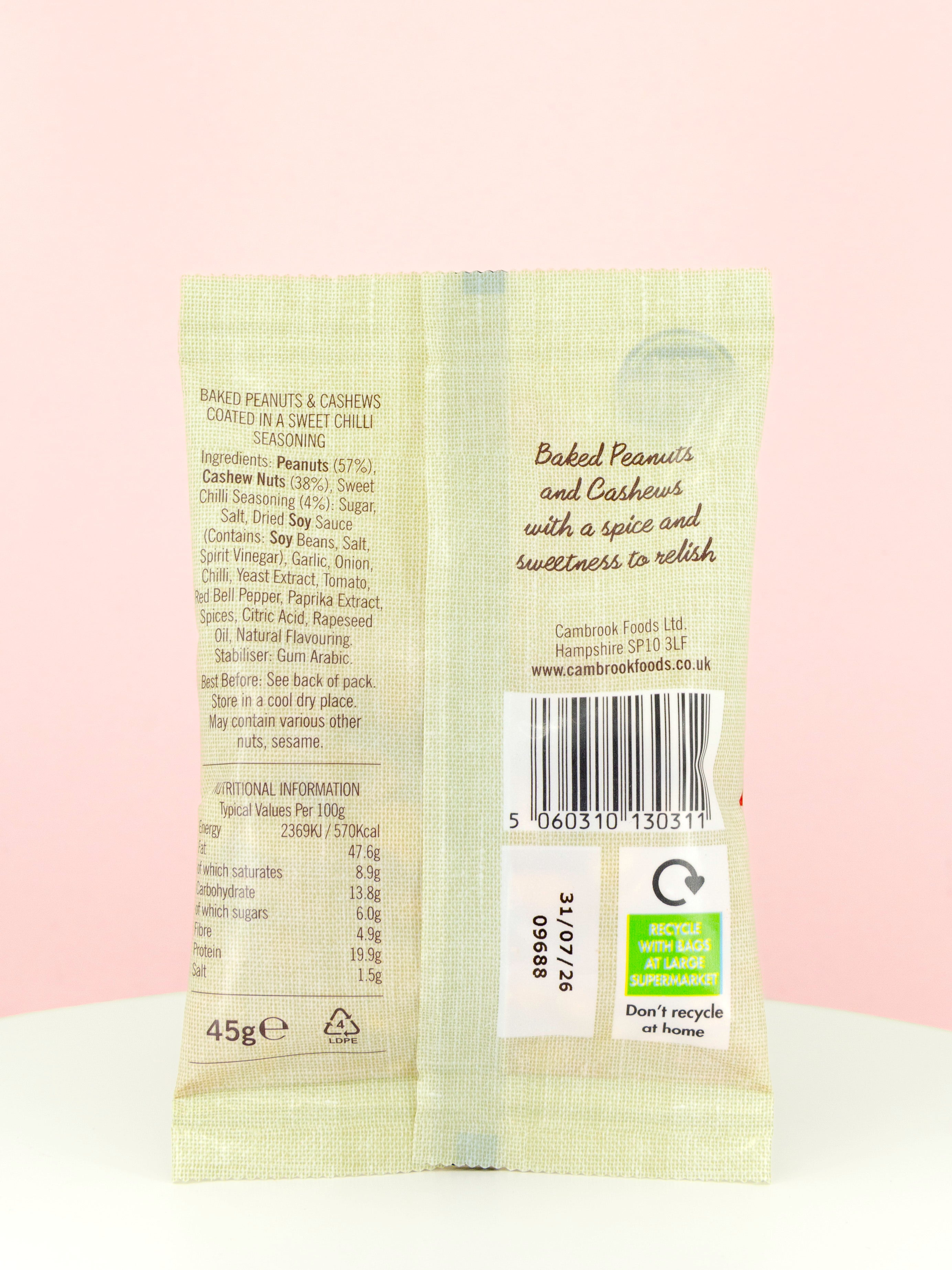 Cambrook Sweet Chilli Peanuts & Cashews 45g