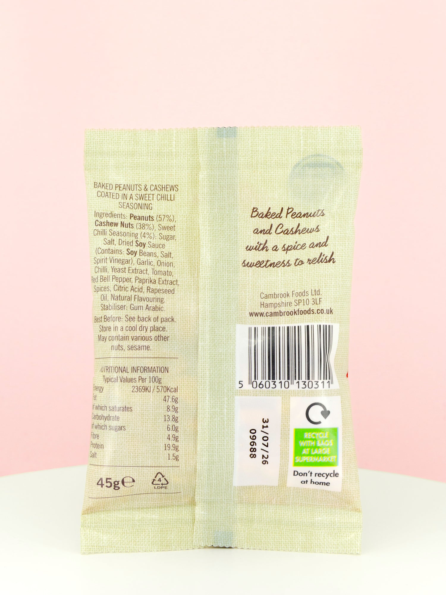 Cambrook Sweet Chilli Peanuts &amp; Cashews 45g